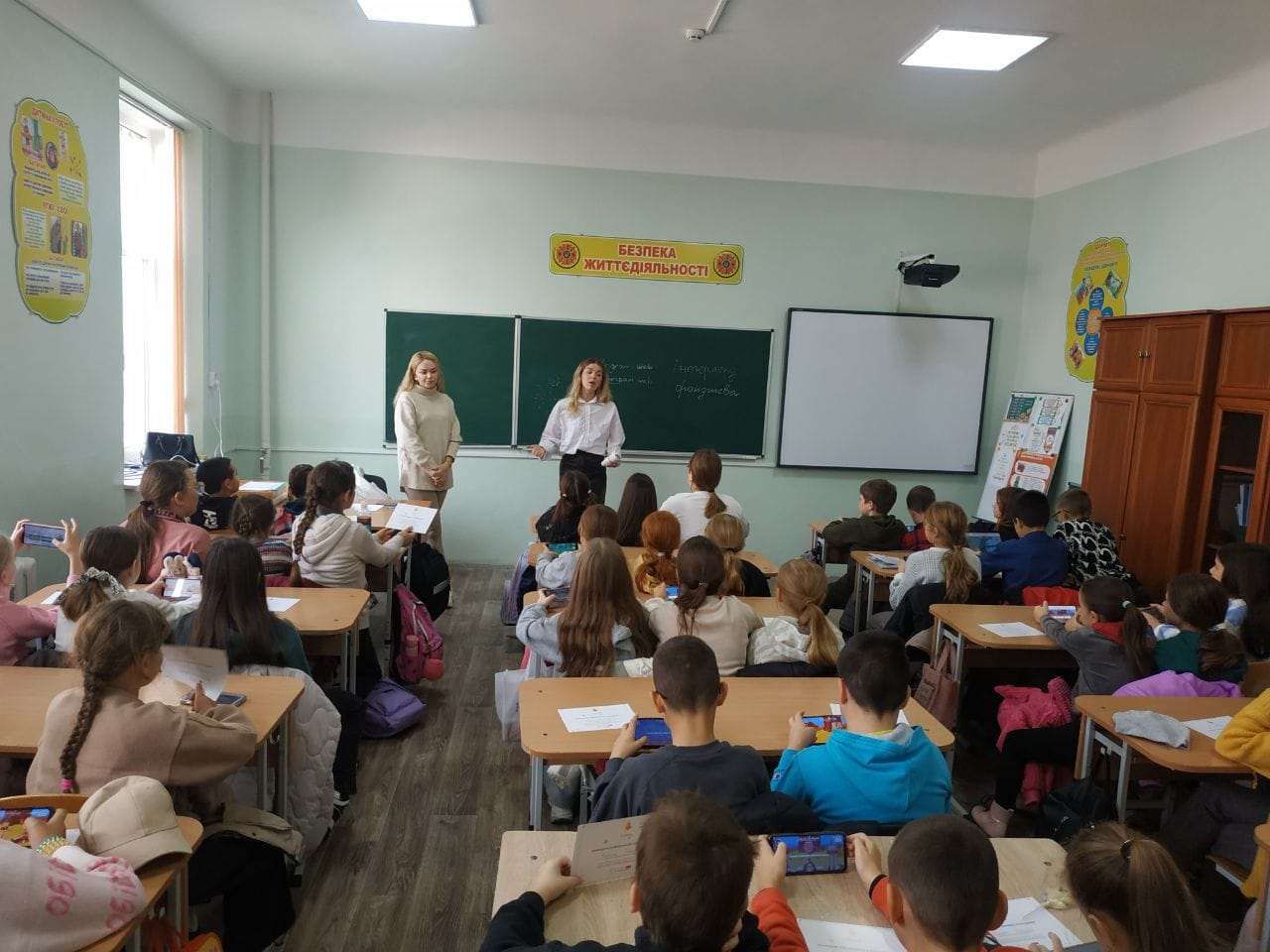 Майстер-класи з кібербезпеки для учнів 5-8 класів