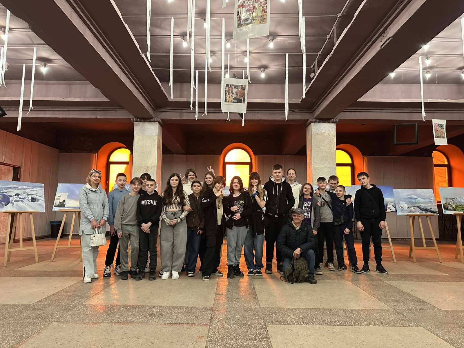 Відвідали виставку “Україна в Антарктиці: дослідження і незламність”